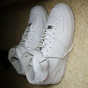Nike Air Force 1 Mid White Size 10.5